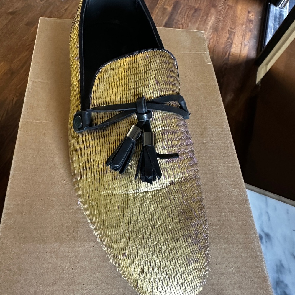Aldo Gold Loafers with Woven Texture and Tassel Detail - Picture 2 of 6